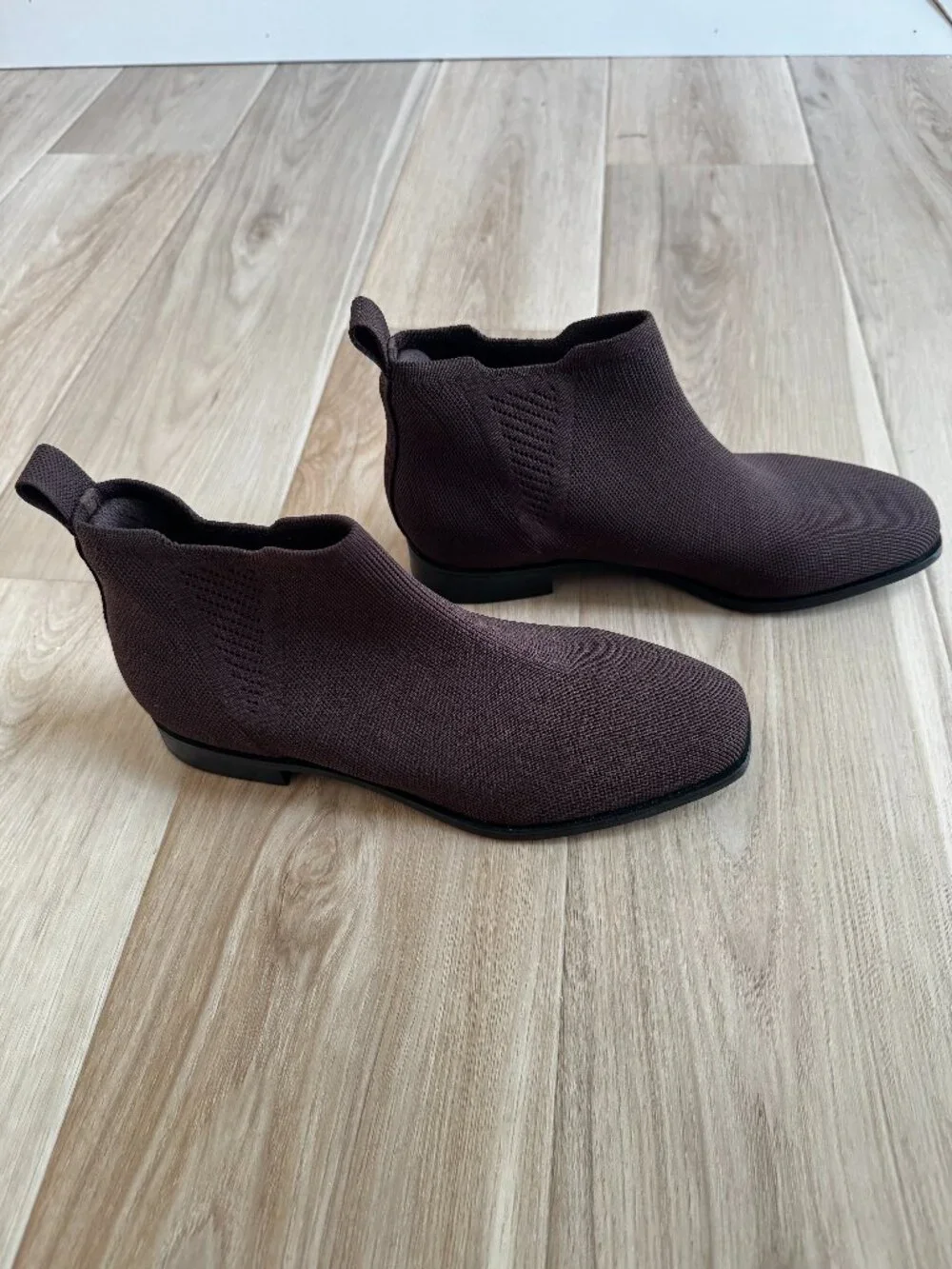 VIVAIA Ryan Women’s Knit Ankle Booties Size 39.5 Brown Comfort Chelsea Boots